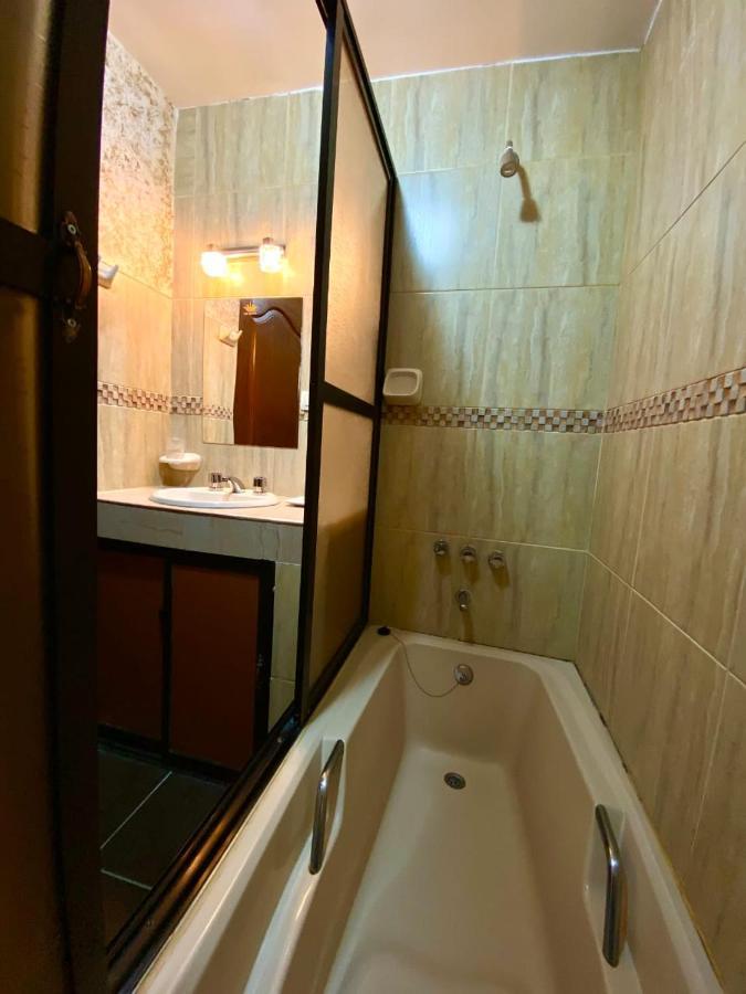 Las Tholas Hotel Уюни Экстерьер фото